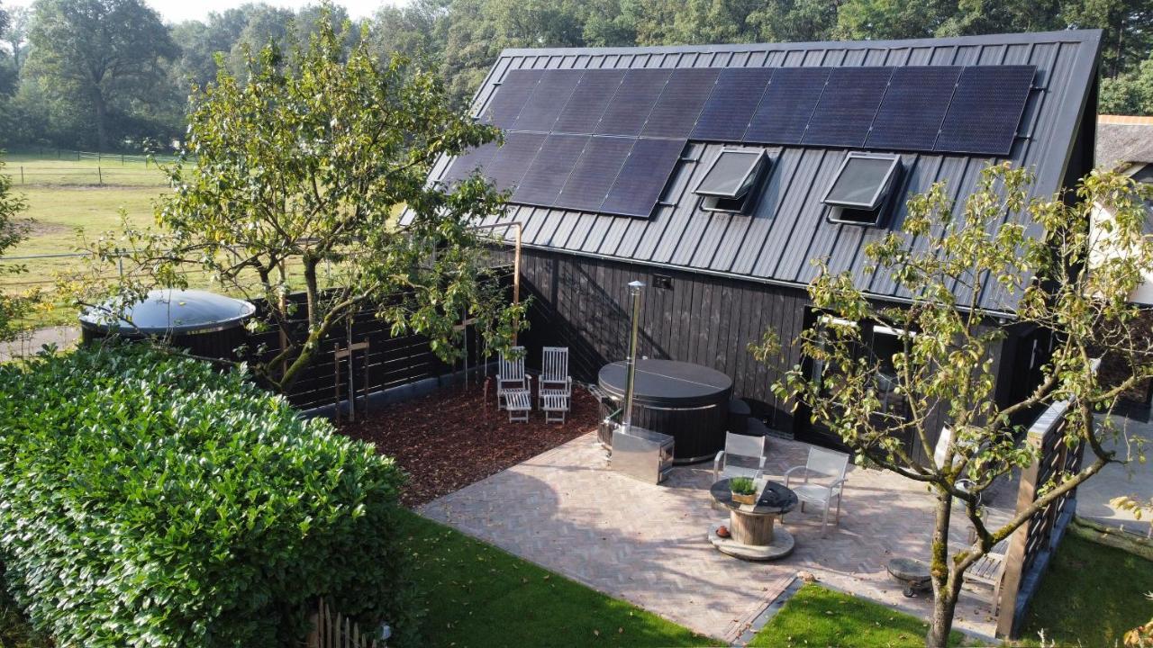 B&B Het Zwarte Schaap Albergen エクステリア 写真